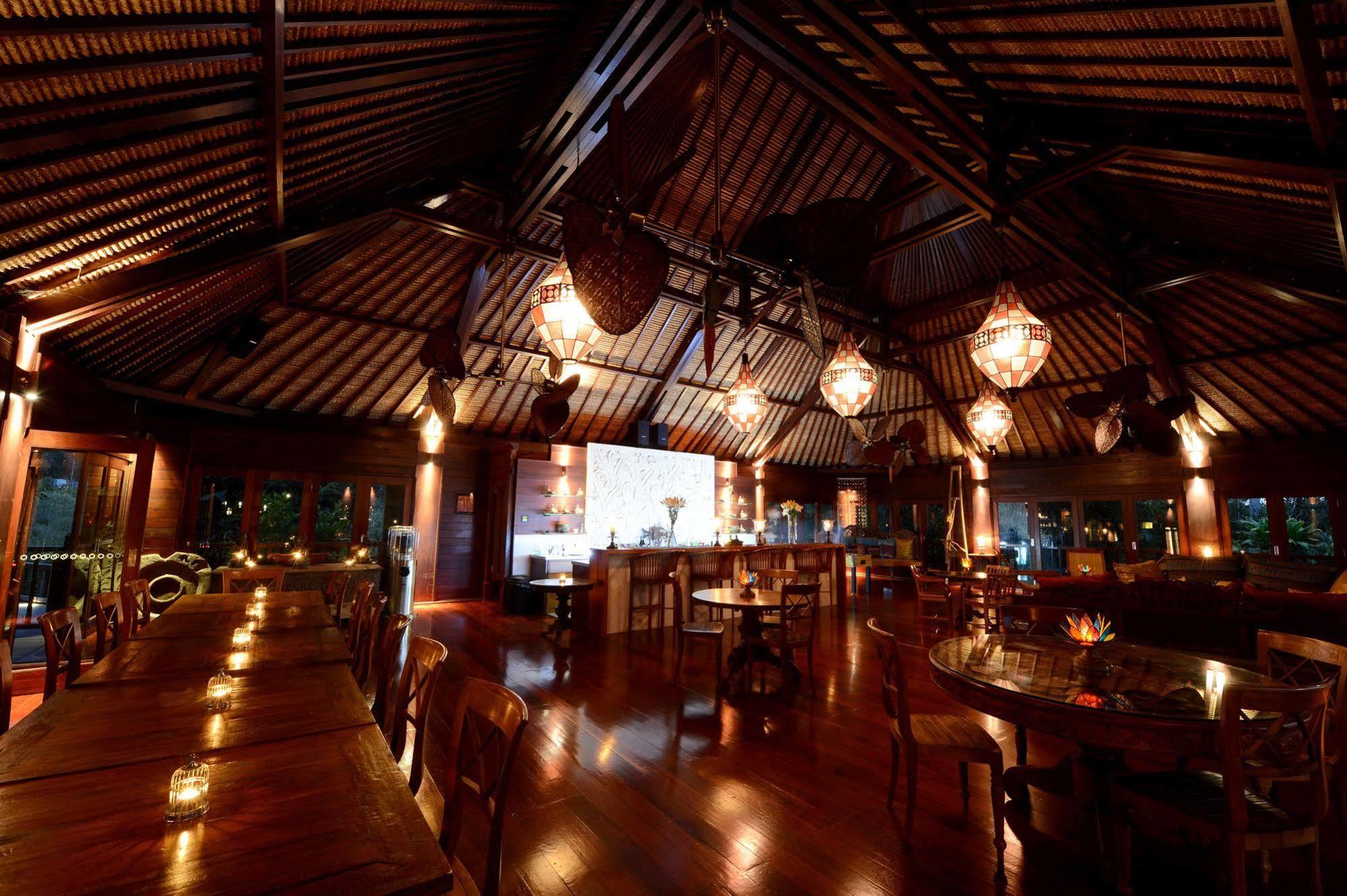 Makepeace Island Hotel Noosa North Shore Exterior photo